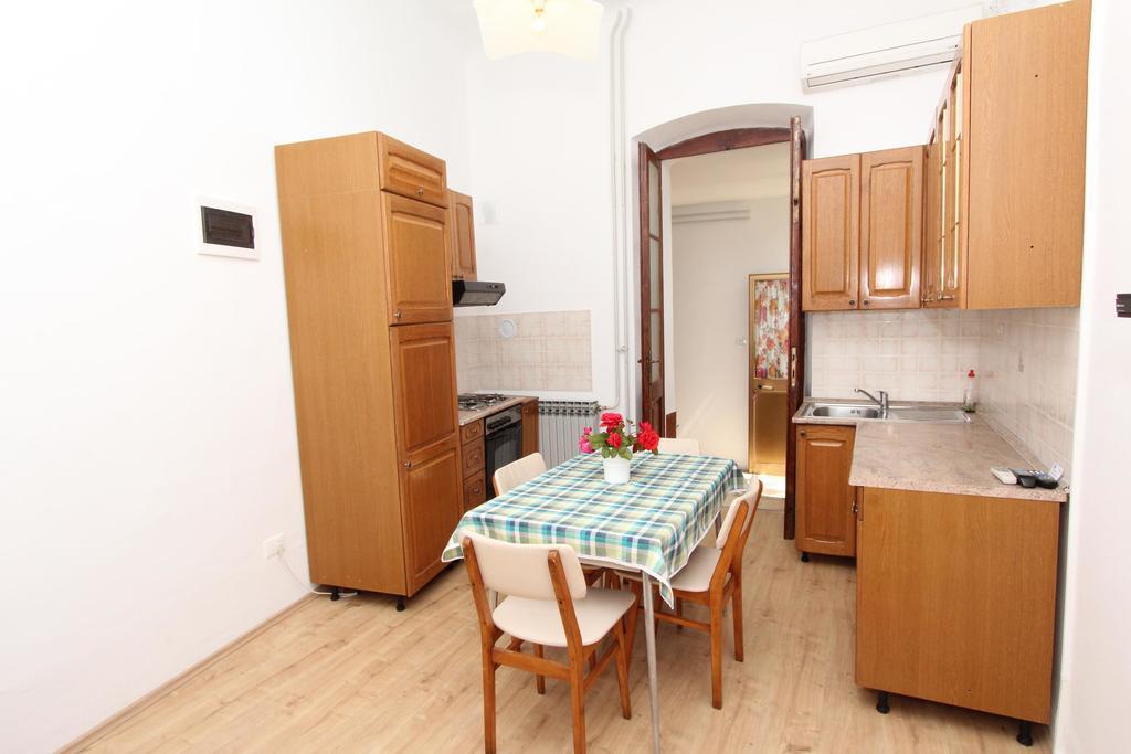 Apartment Riki Rovinj Exterior photo