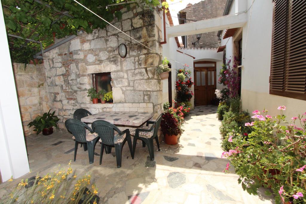 Apartment Riki Rovinj Exterior photo
