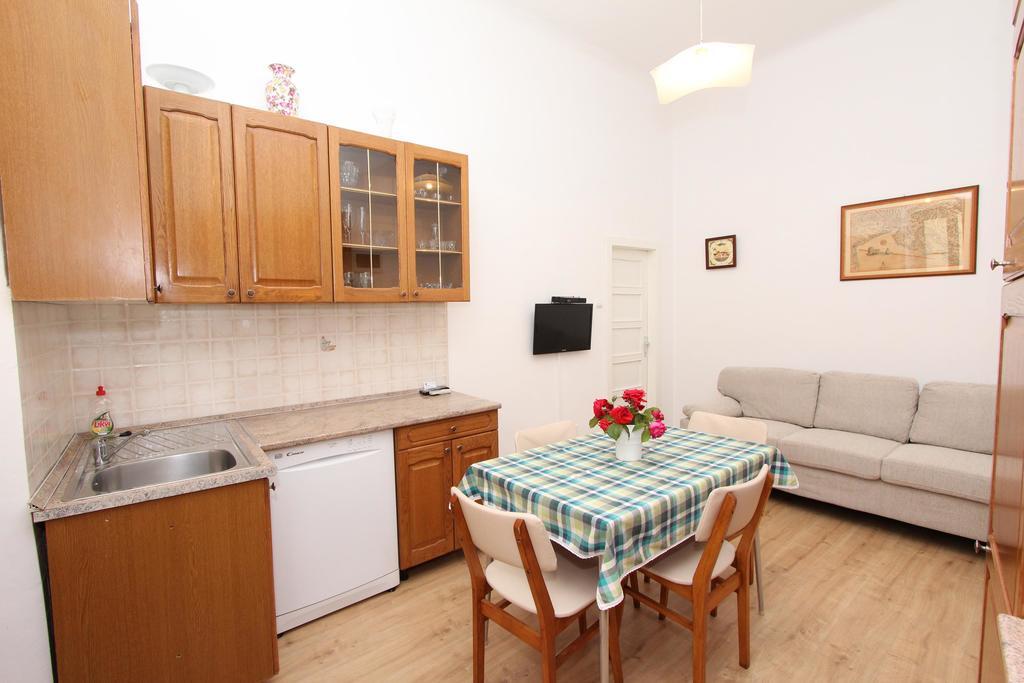 Apartment Riki Rovinj Exterior photo